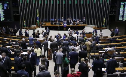 PEC da Anistia: Entenda o projeto que beneficia partidos e fixa recursos para candidatos negros